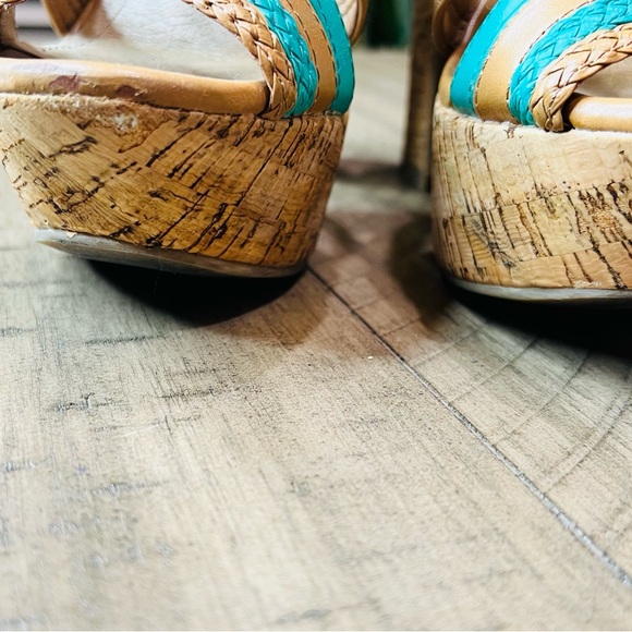 BCBG Heel Peep-toe, size 6.5 - Picture 6 of 6